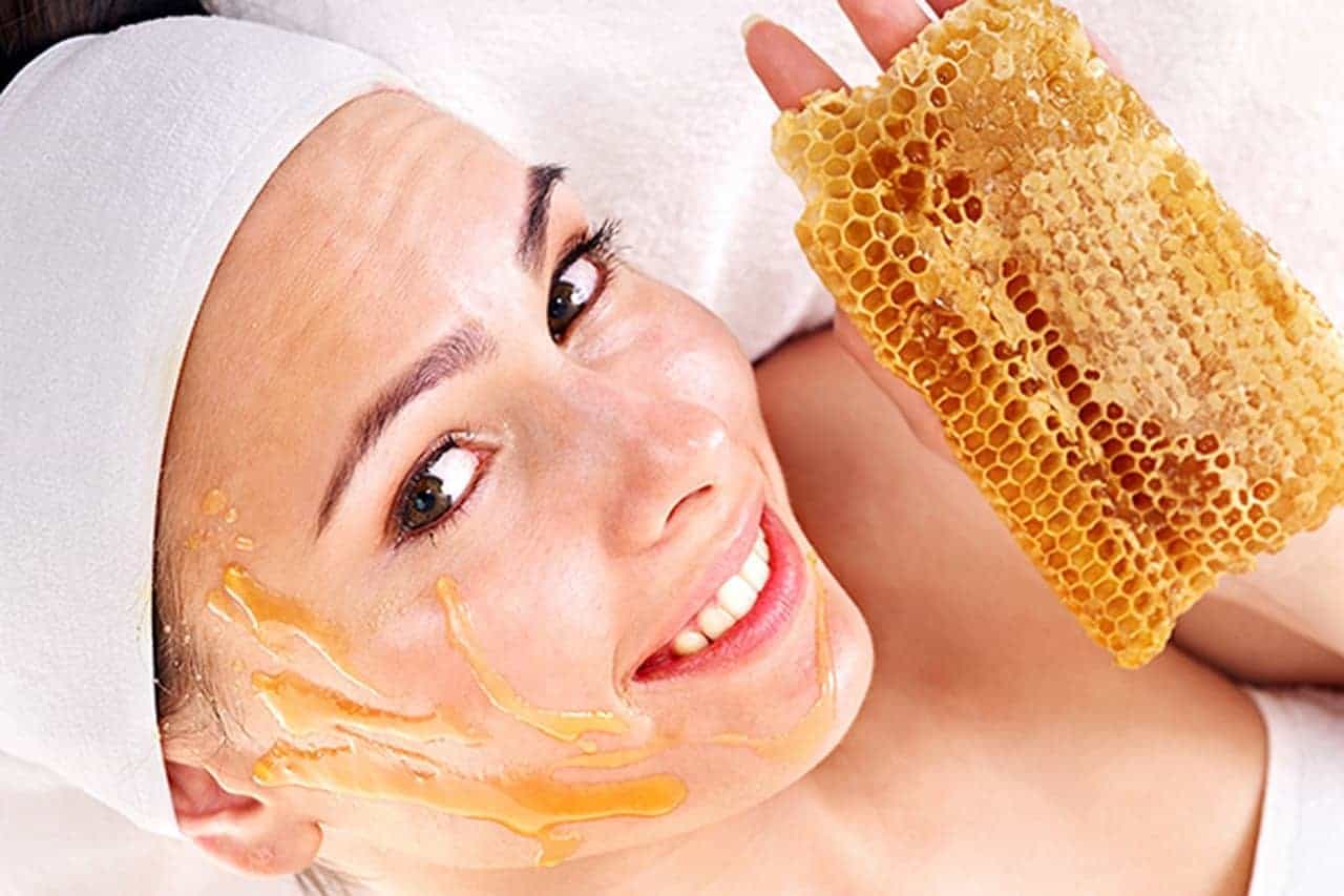 فوائد العسل للوجه والبشرة